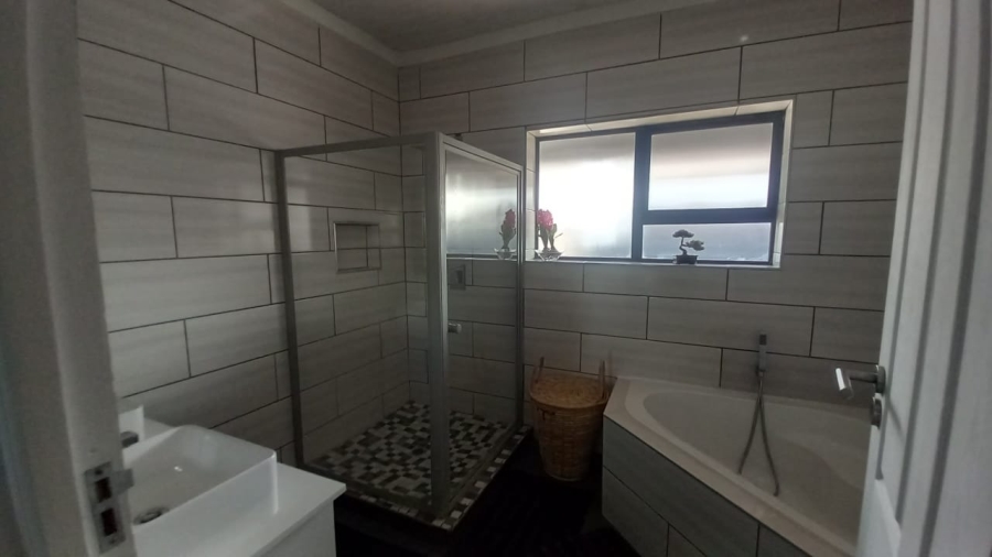 2 Bedroom Property for Sale in Vredenburg Western Cape